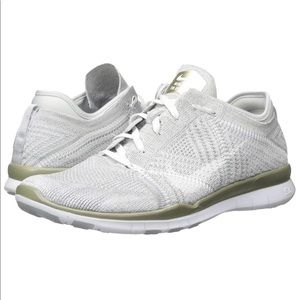 Nike free flyknits: metallic fabric, 8.5